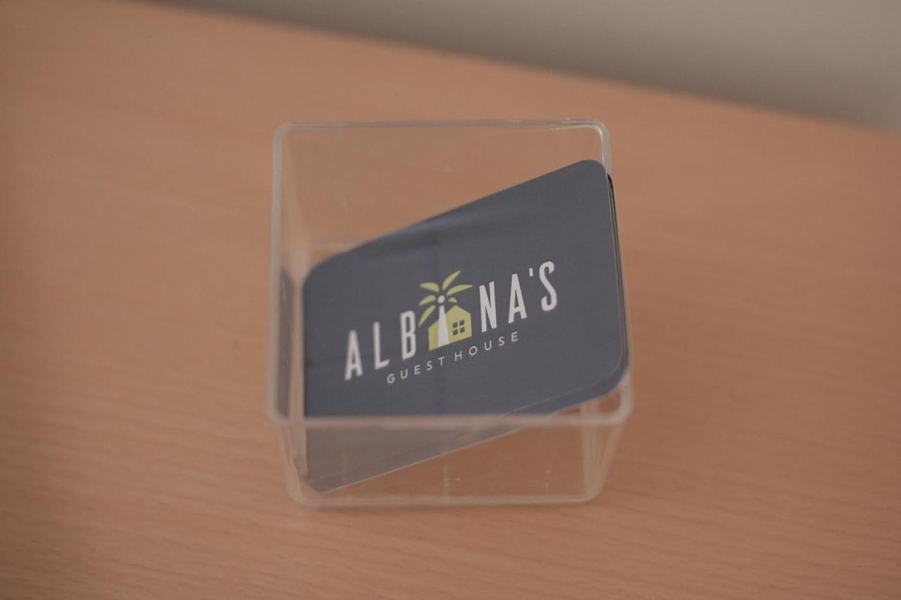 Albina'S Guest House レサ・ダ・パルメイラ エクステリア 写真