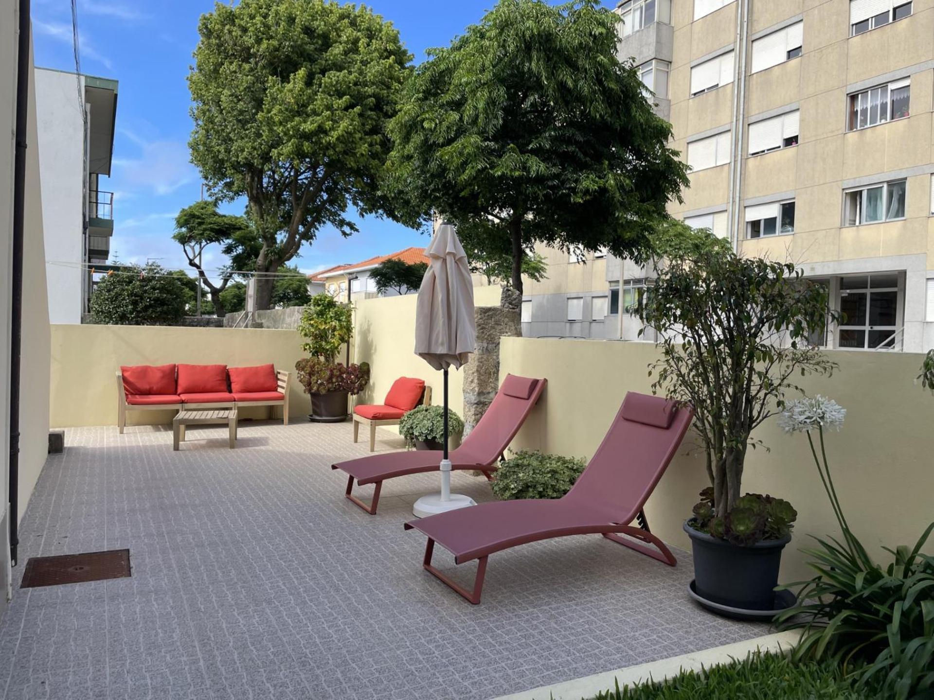 Albina'S Guest House レサ・ダ・パルメイラ エクステリア 写真