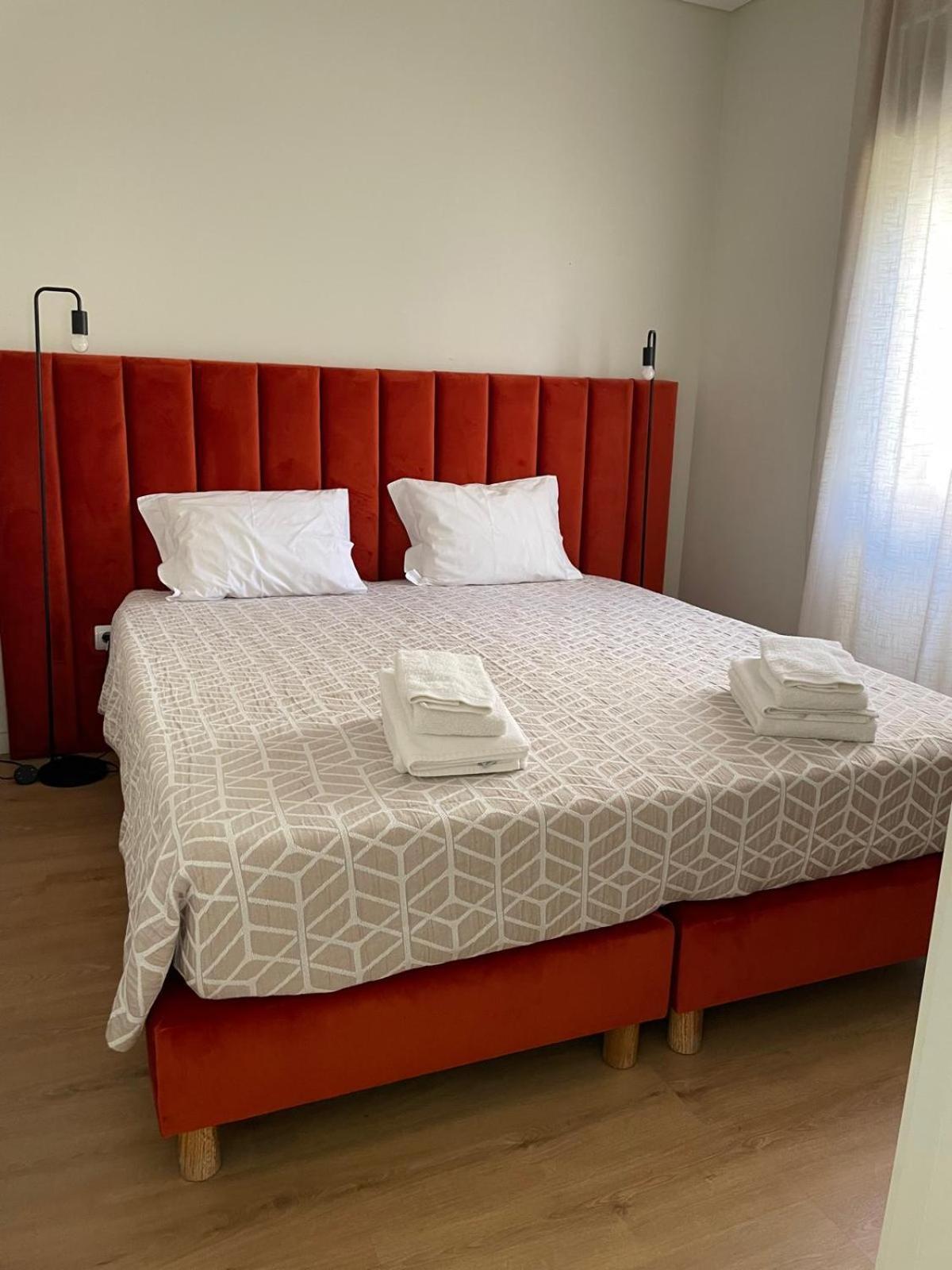 Albina'S Guest House レサ・ダ・パルメイラ エクステリア 写真